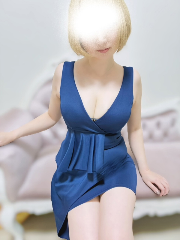 芽依